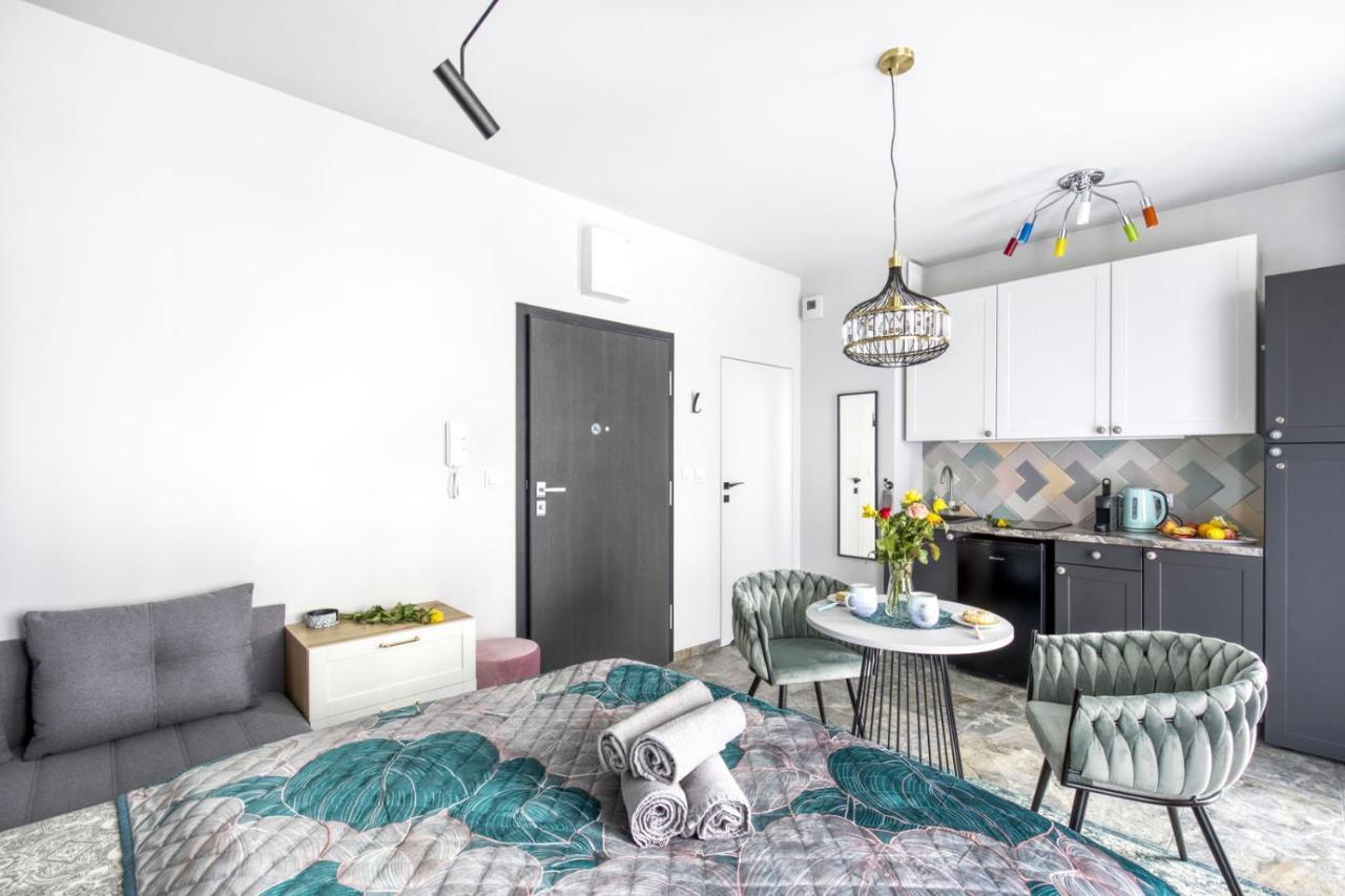 Apartamenty Metropark Krzemieniecka-Lux Warszawa Eksteriør billede
