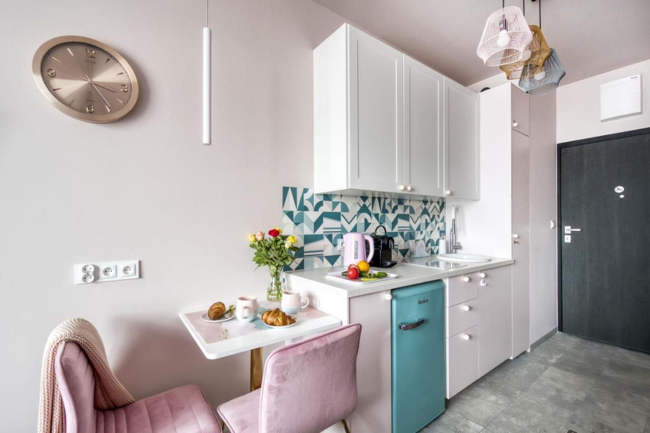 Apartamenty Metropark Krzemieniecka-Lux Warszawa Eksteriør billede