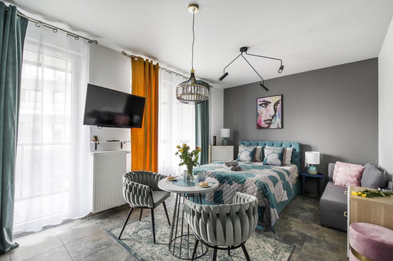 Apartamenty Metropark Krzemieniecka-Lux Warszawa Eksteriør billede