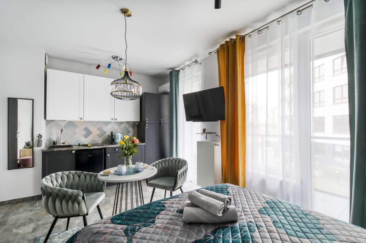 Apartamenty Metropark Krzemieniecka-Lux Warszawa Eksteriør billede