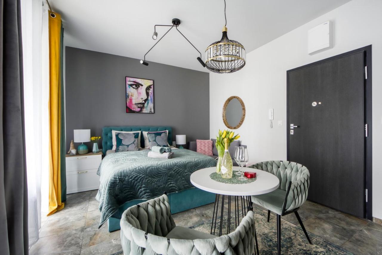 Apartamenty Metropark Krzemieniecka-Lux Warszawa Eksteriør billede