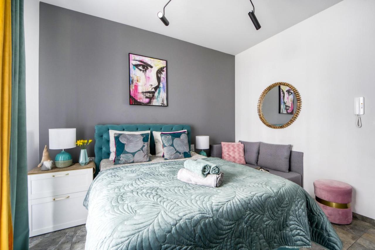Apartamenty Metropark Krzemieniecka-Lux Warszawa Eksteriør billede